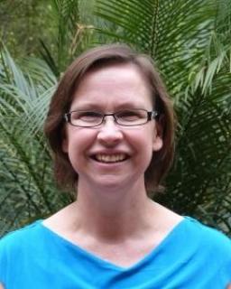 Dr Nicole Steele
