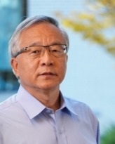 Emeritus Professor Zhongwei Zhao